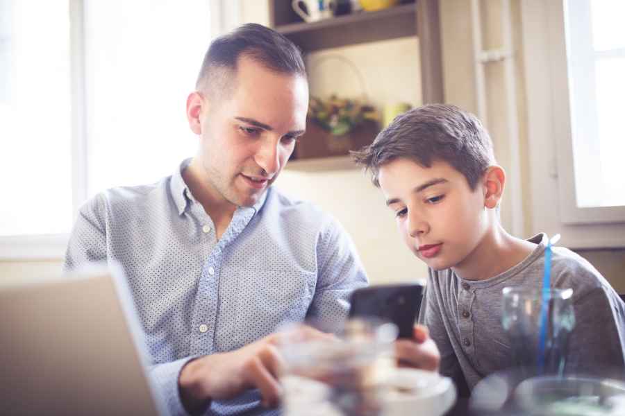 Herramientas tecnológicas y redes sociales